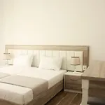 Alexandra\'S Apartments