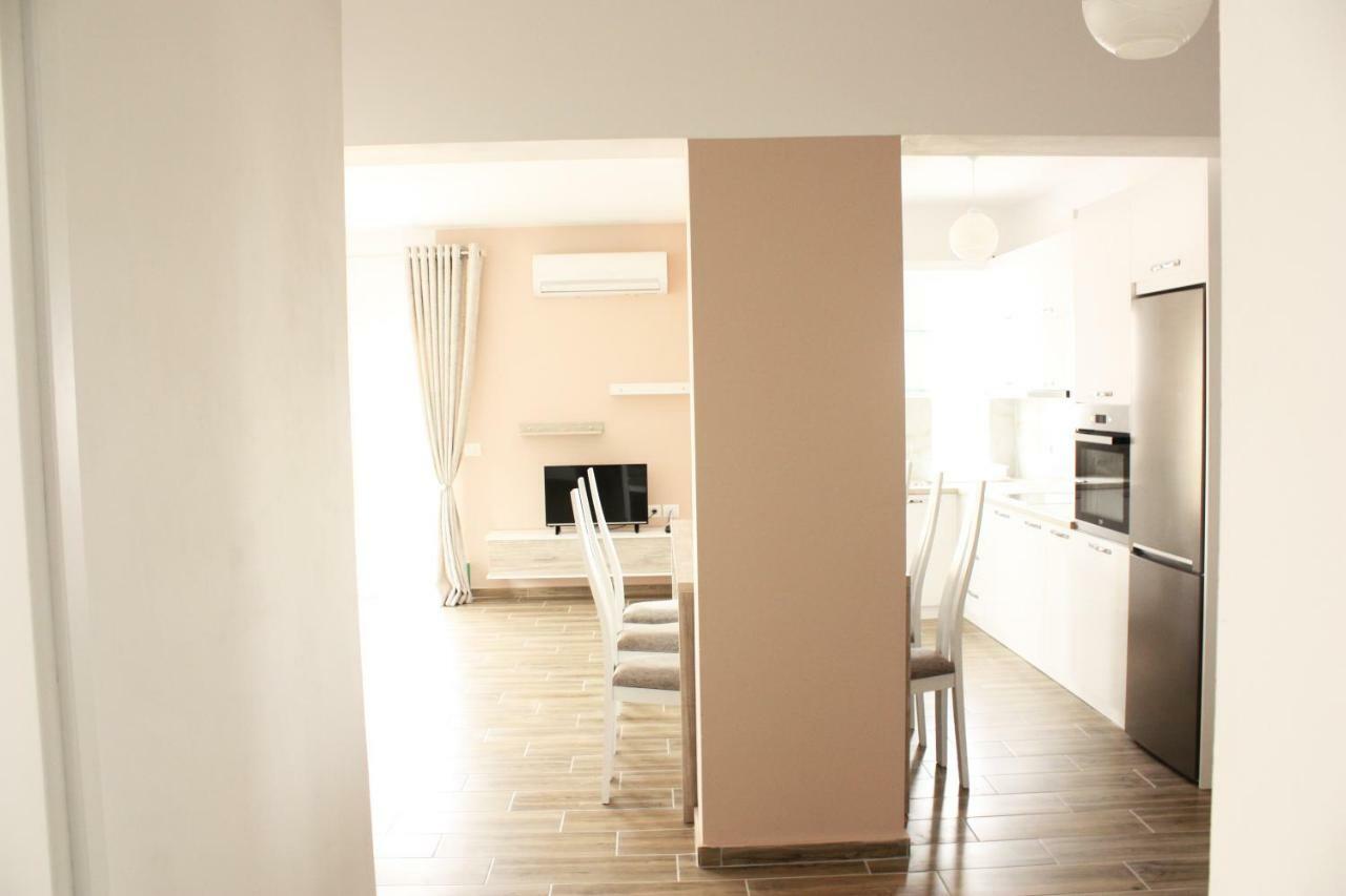 Alexandra's Apartamento Sarandë